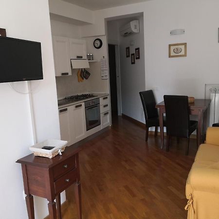 Grazioso Appartamento In Centro A Numana Buitenkant foto